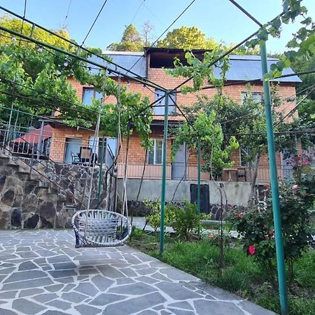 Guest House Casa Borjomi Bagian luar foto