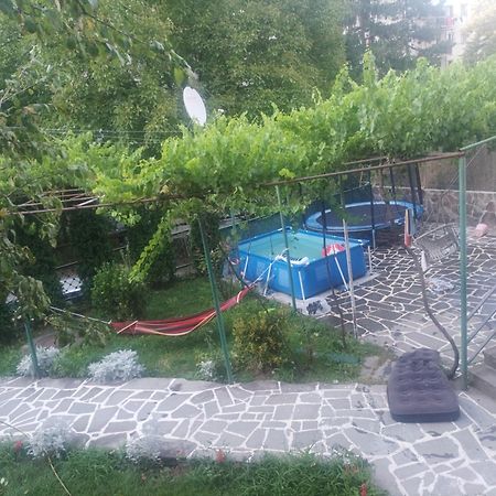 Guest House Casa Borjomi Bagian luar foto