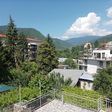 Guest House Casa Borjomi Bagian luar foto