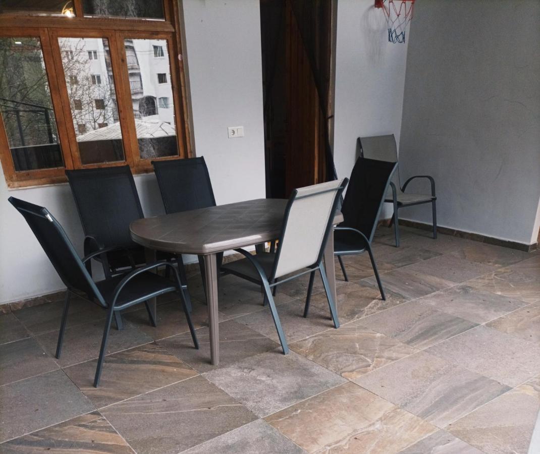 Guest House Casa Borjomi Bagian luar foto