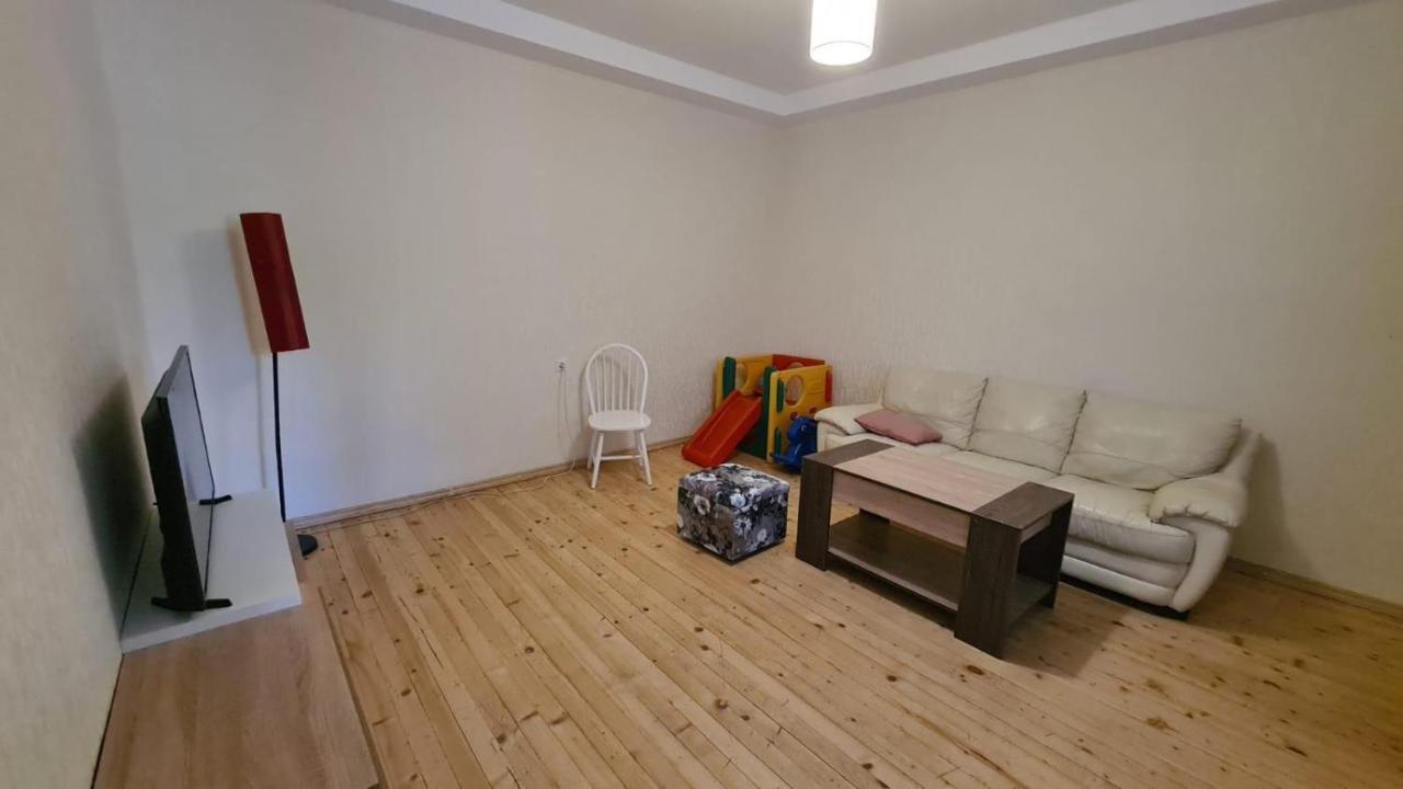 Guest House Casa Borjomi Bagian luar foto