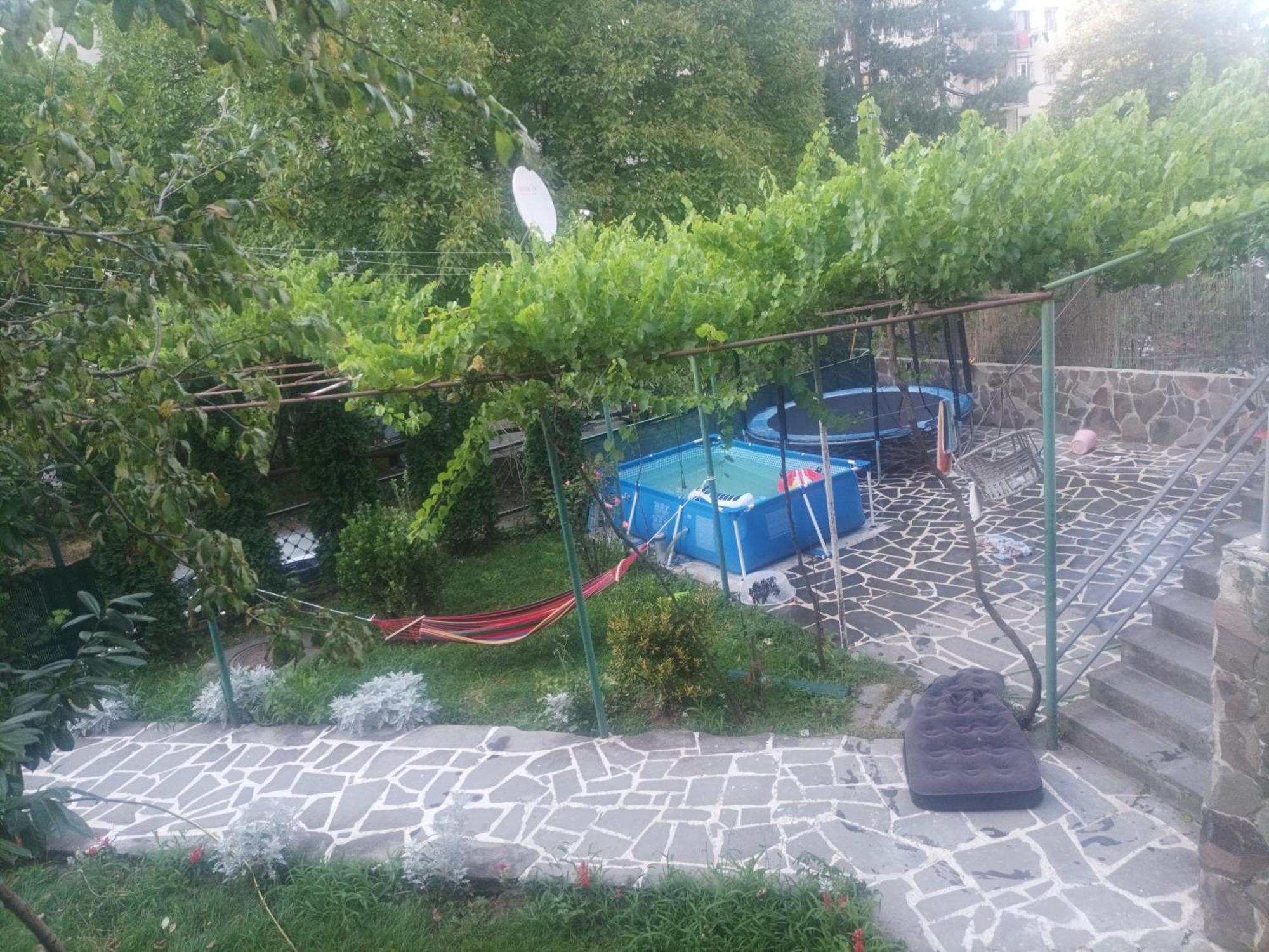 Guest House Casa Borjomi Bagian luar foto